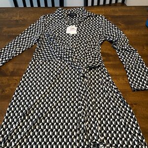 Laundry By Shelli Sepal Wrap Dress NWT Gunmetal Sz 6 Geometric